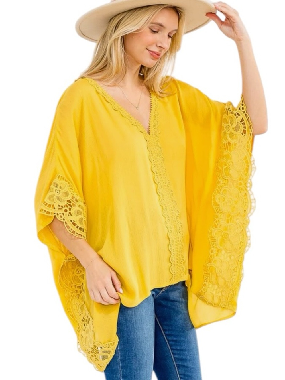 P157:  KYE MI NWT TOP LT MUSTARD (H29)
